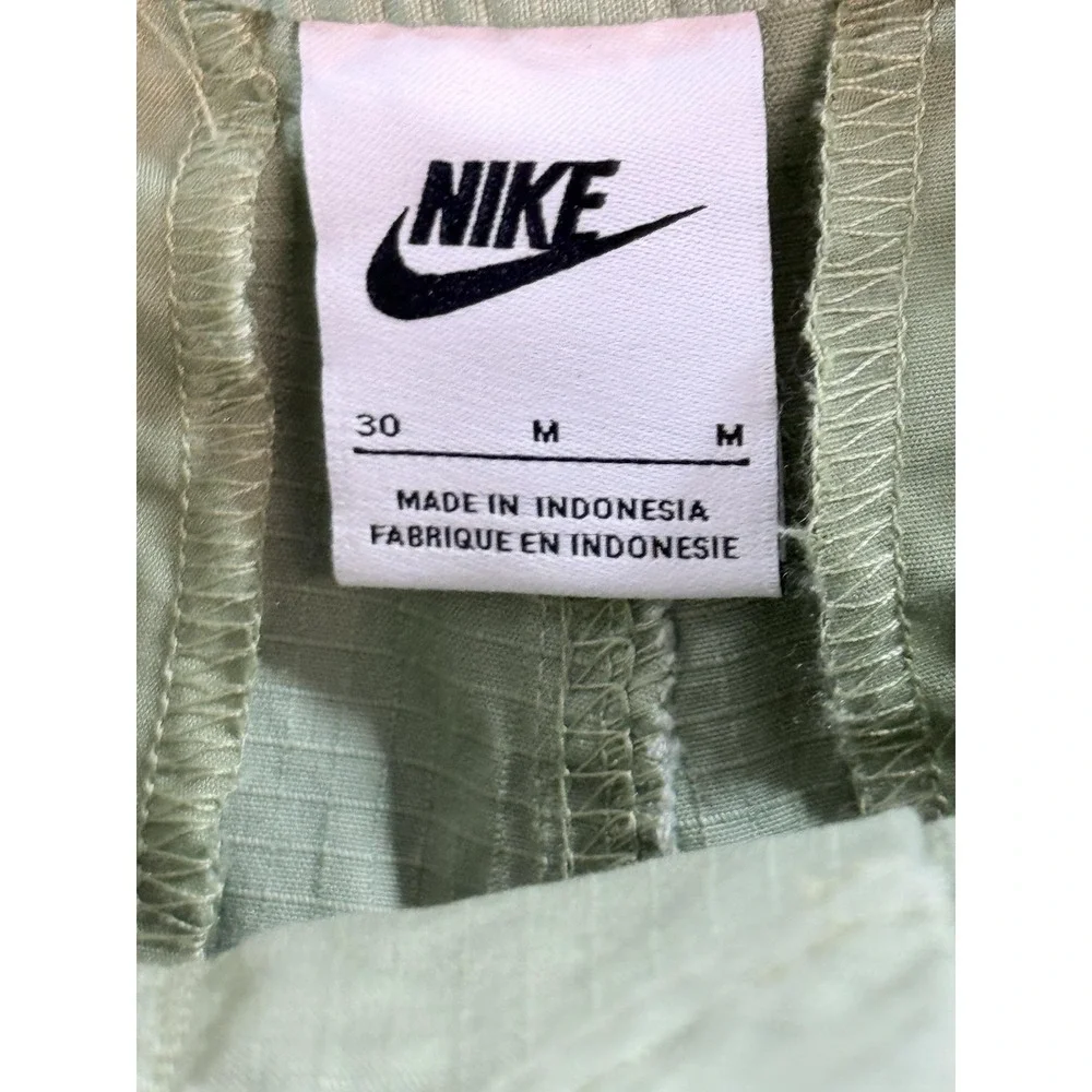 Nike Shorts Mens 30 Green Lightweight Cargo Canvas Stretch 9 Inseam FN3517-386